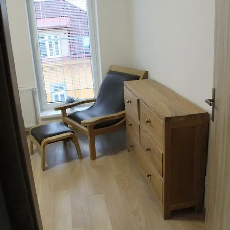 Modern Flat Few Steps From Subway Apartment *