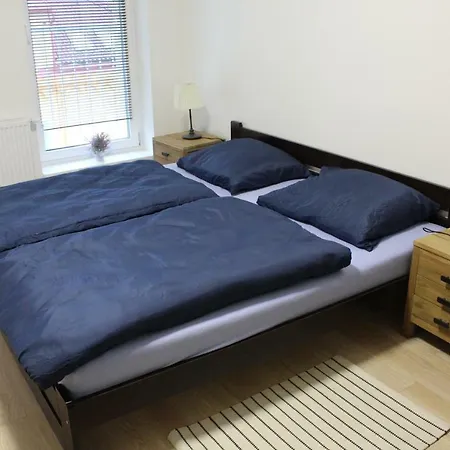 公寓 Modern Flat Few Steps From Subway 布拉格